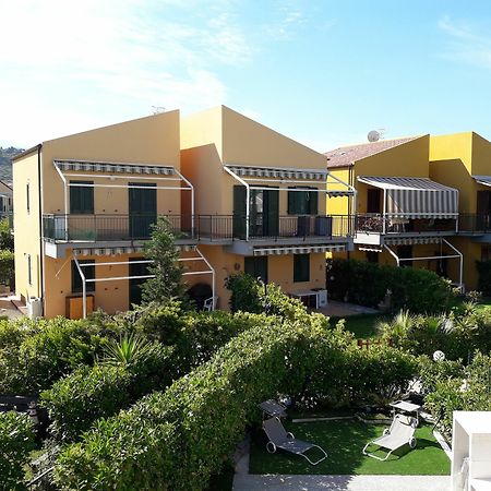 Villa Scenique カンポフェリーチェ・ディ・ロッチェッラ エクステリア 写真